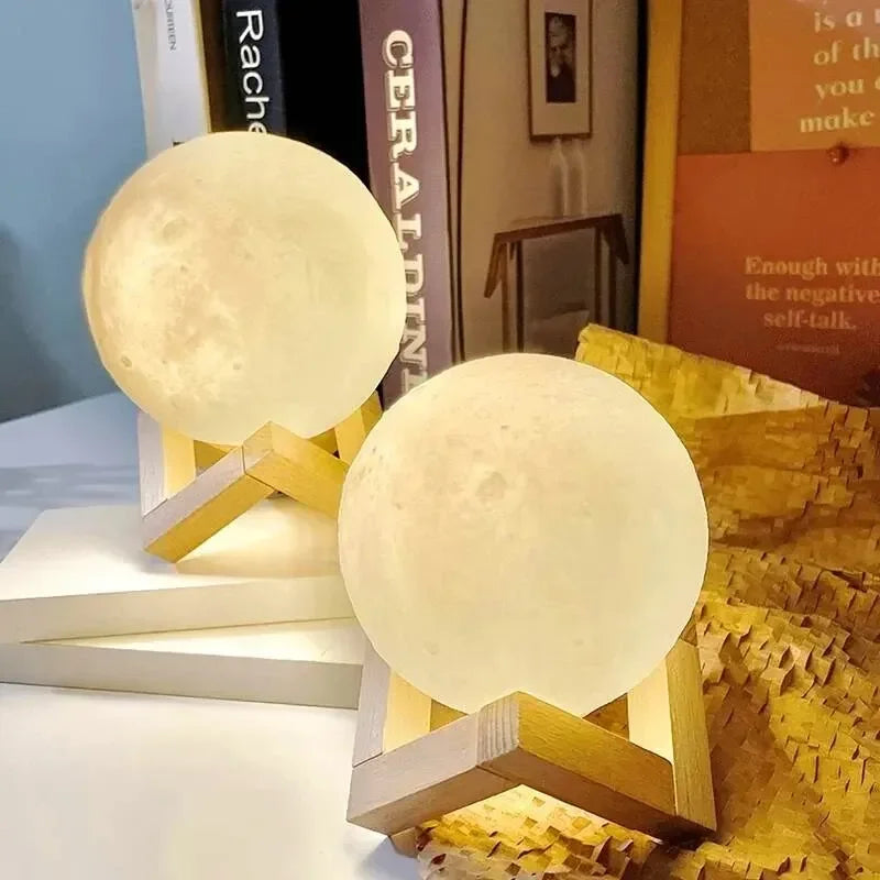 Lampe Pleine Lune — 8 cm, socle bois