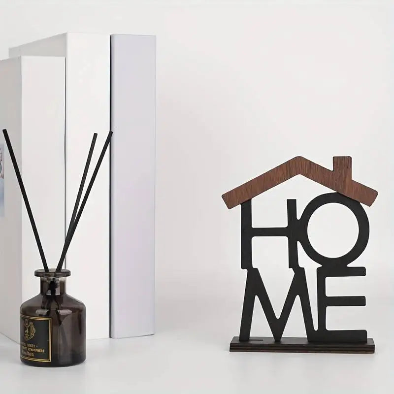 Lettrage HOME — bois et métal